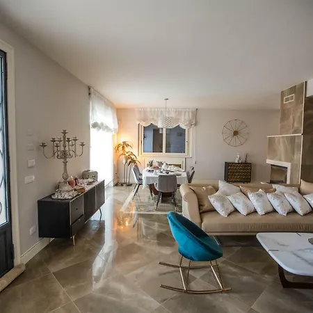 Corbera Palmaris Villa *